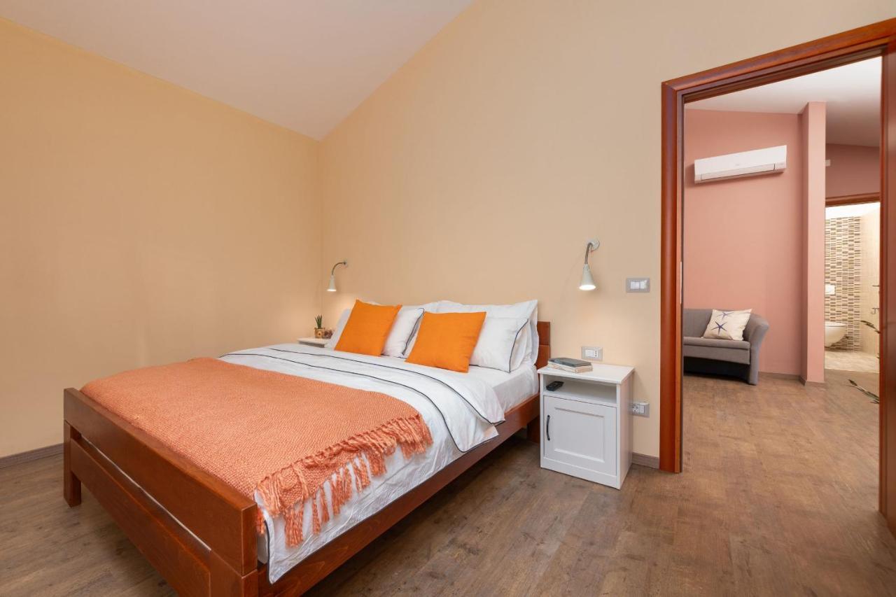 Apartment Karolina 2 Funtana Dış mekan fotoğraf